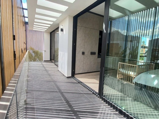 Edremit'te Modern Geniş 4 Yatak Odalı Havuzlu Villa! - Fotoğraf 4