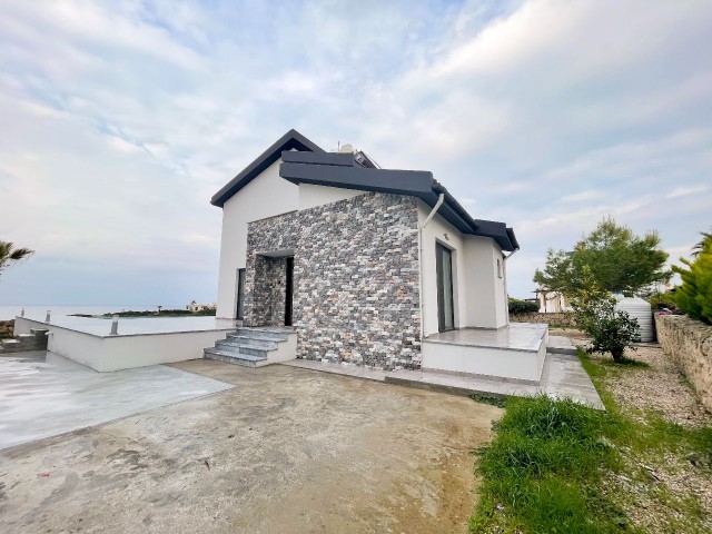 Küçükerenköy’de 625 m² Arsa Üzerinde Satılık Modern 3+1 Villa - Fotoğraf 2