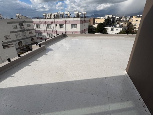 Lefkoşa Marmara 2+1 Penthaus Satılık - Fotoğraf 2