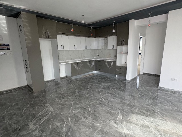 Lefkoşa Marmara 2+1 Penthaus Satılık - Fotoğraf 3