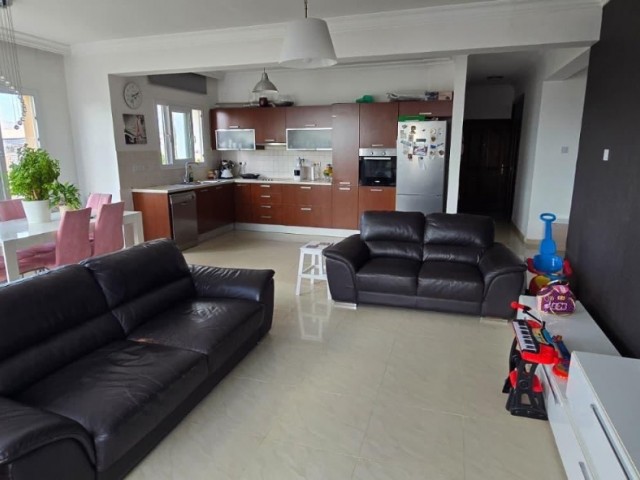 Lefkoşa Kızılbaş 3+1 120 M2 Satılık Daire - Fotoğraf 3