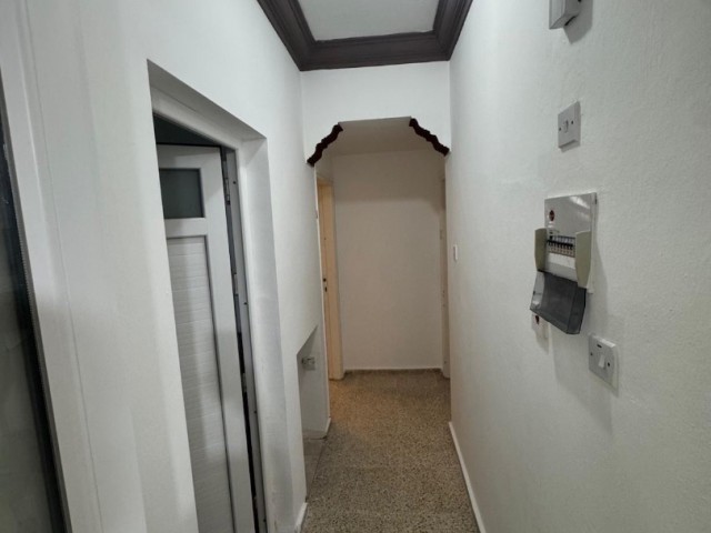 Lefkoşa Küçükkaymaklı 2+1 Satılık Daire - Fotoğraf 4