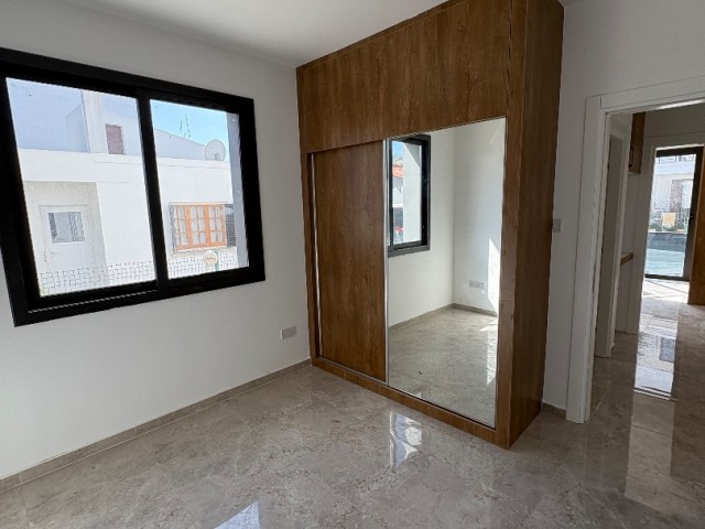 Lefkoşa Hamitköy zemin Kat 2+1 Lüks Daire - Fotoğraf 2