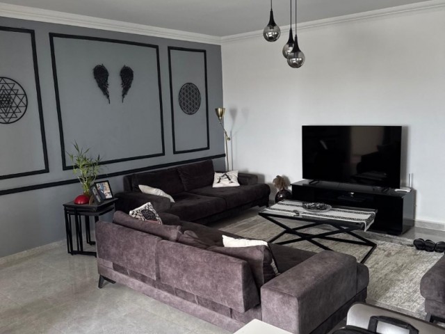 Lefkoşa Gönyeli 2+1 Penthaus Satılık - Fotoğraf 2