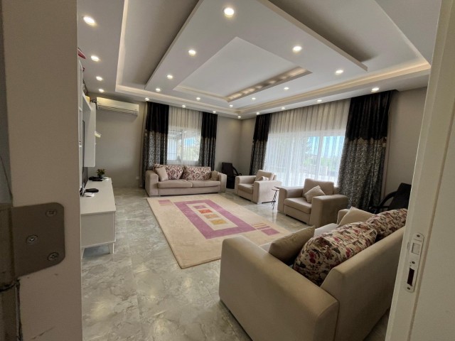 Lefkoşa Gaziköy 4+1 Müstakil Ev - Fotoğraf 2