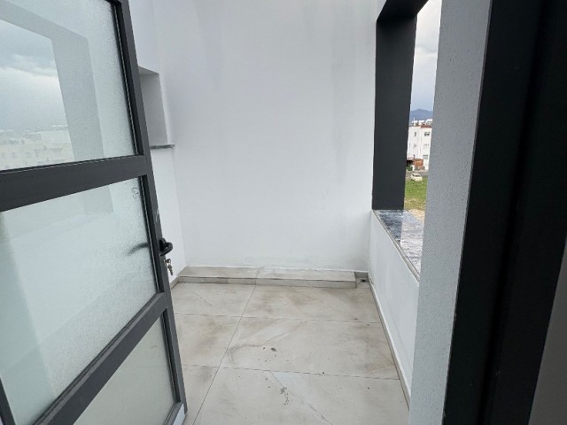 Lefkoşa Gönyeli 2+1 Penthaus Satılık Daire - Fotoğraf 1