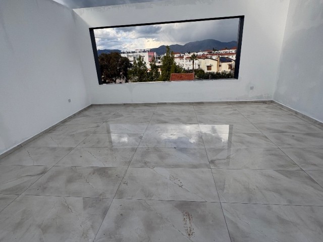 Lefkoşa Gönyeli 2+1 Penthaus Satılık Daire - Fotoğraf 2