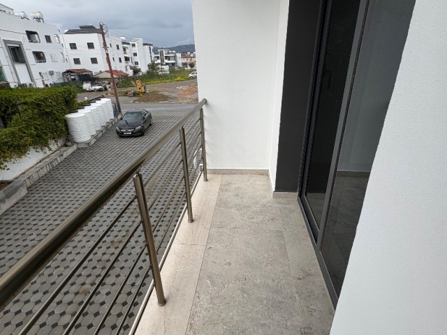 Lefkoşa Gönyeli 2+1 İkiz Villa - Fotoğraf 1