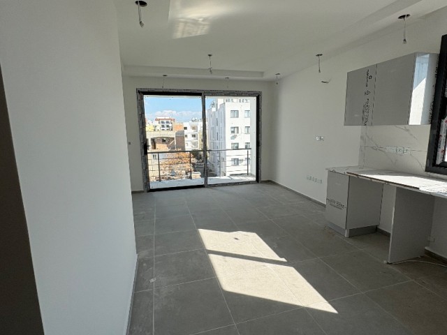 Lefkoşa Kızılbaş 2+1 Satılık Daire - Fotoğraf 2