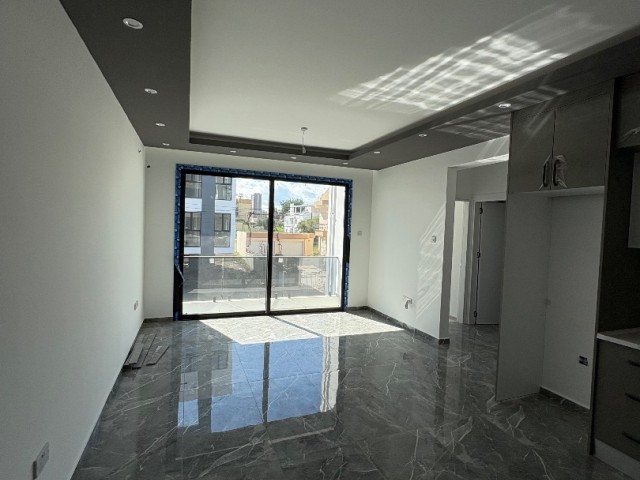 Lefkoşa Kızılbaş 2+1 Satılık Daire - Fotoğraf 3