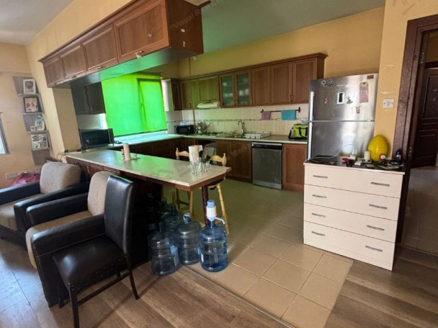 Kuzey Kıbrıs Gazimağusa Baykal'da Satılık Asansörlü Binada 4.kat-2+2 Penthouse Daire ! - Fotoğraf 3
