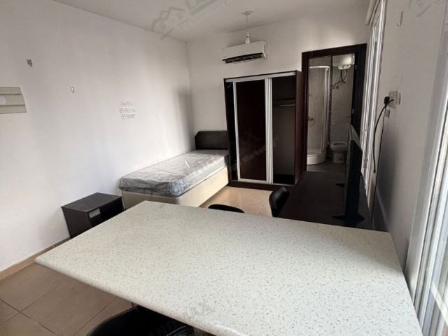 Kuzey Kıbrıs Gazimağusa Doğu Akdeniz Üniversitesi'ne 190 Metre Mesafede Satılık Asansörlü-otoparklı-5 Katlı-42 Adet 1+0 Daireli Komple Bina ! - Fotoğraf 4
