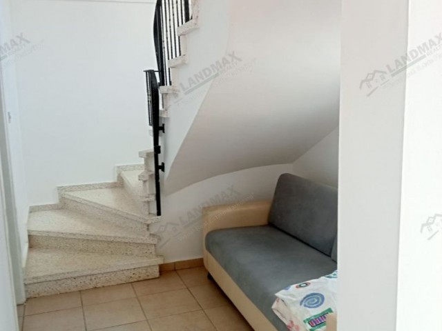 Kuzey Kıbrıs: Ötükende Büyük Arazi İçerisinde Satılık Villa - Fotoğraf 2