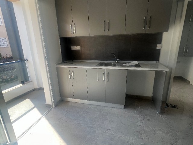 Lefkoşa/gönyeli de Türk Koçan Kullanıma Hazır Satılık Sıfır 2+1 Daireler.. 0533 859 21 66 - Fotoğraf 1