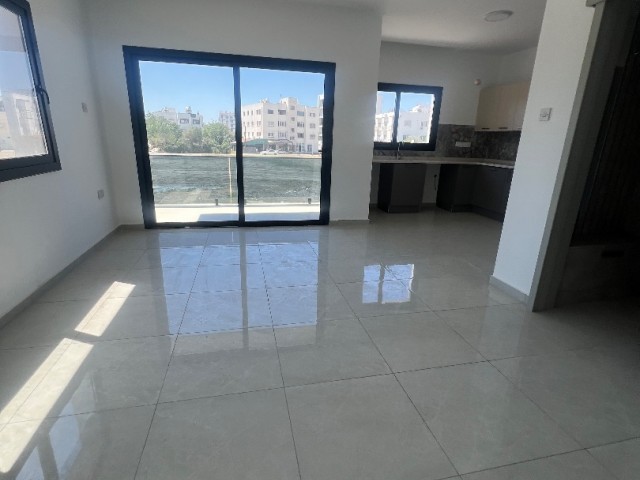 Lefkoşa/küçükkaymaklı da Türk Koçan Asansörlü Satılık 2+1 Daireler..0533 859 21 66 - Fotoğraf 1