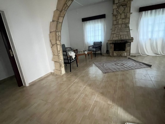 Girne/taşkent Te 560 m2 Arsa İçerisine Kurulu Satılık 2+1 Tam Müstakil Ev..0533 859 21 66 - Fotoğraf 3