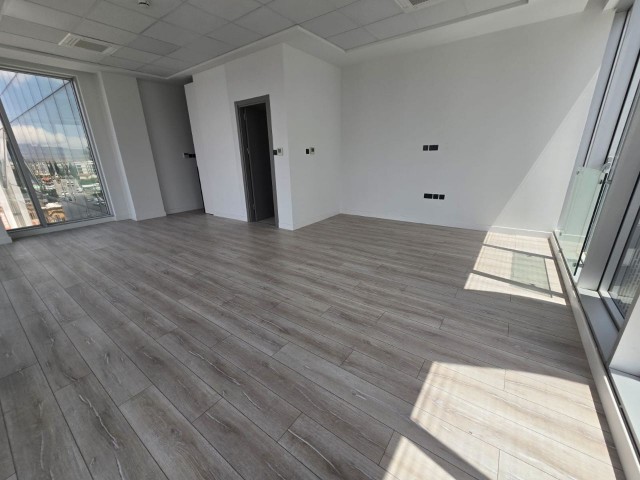 Celsus Ticari İş Merkezinde Satılık Ofis - Fotoğraf 2