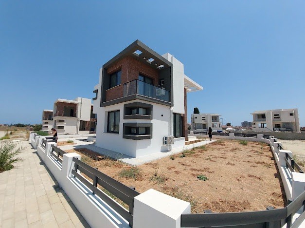 Sale villa with pool 🔥🔥 - Fotoğraf 1