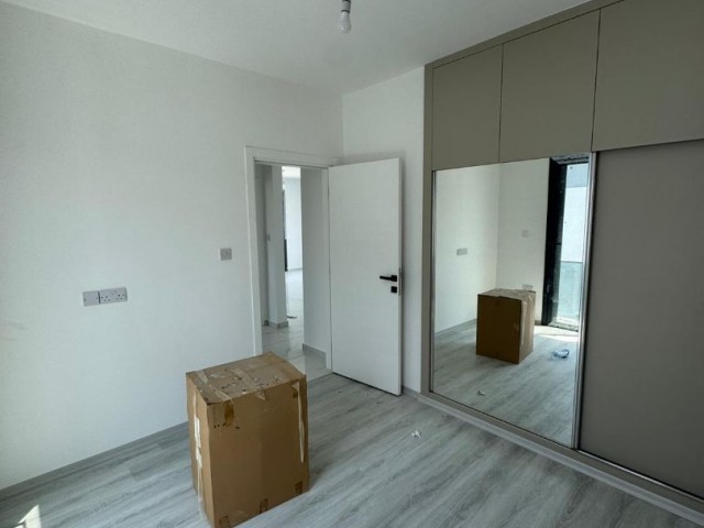 Kucuk Kaymaklıda Satılık 2+1 Apartman Daırelerı ( Ev Turu Açıklamada) - Fotoğraf 4