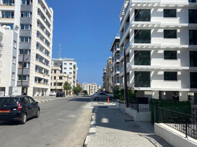 Girne merkez Kasgar court omag apt 1+1 satılık daire - Fotoğraf 2