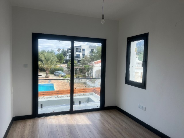 Alsancak 3+1 Satilik Villa - Fotoğraf 2