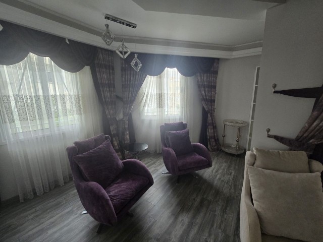 Satılık Girne Merkez 4+1 iki en suite odalı ultra lüxs daire - Fotoğraf 4