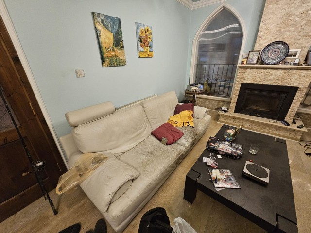 Satılık Alsancak 3+1 Villa Havuzlu Geniş Bahçeli (5kwa Elektrik Paneli Var) - Fotoğraf 4