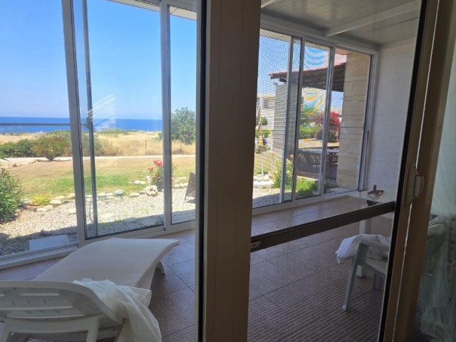 Esentepe turtle bay 2+1 zemın kat ortak havuzlu denız manzaralı - Fotoğraf 1