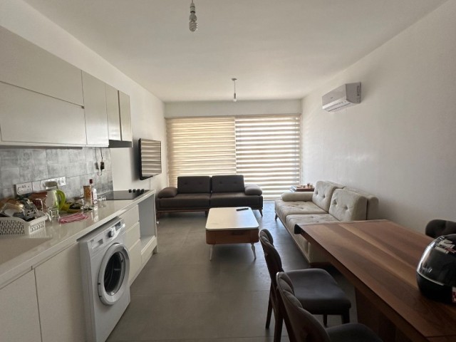 Gaziveren Afrodit sitesi 1+1 satilik daire - Fotoğraf 4