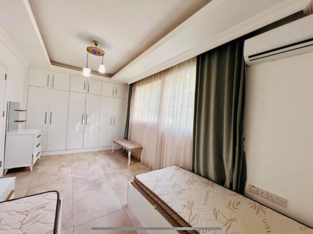 Alsancak Nejat British college yakın 3+1 ozel havuzlu villa - Fotoğraf 2
