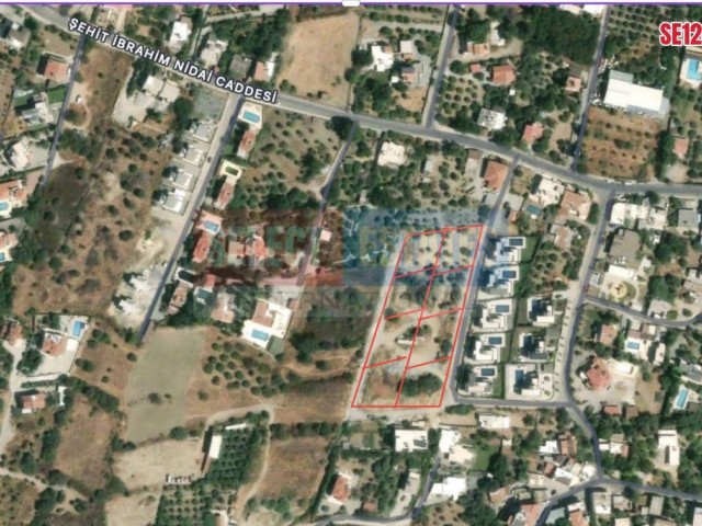 Lapta`da Satılık 717m2 Arsalar