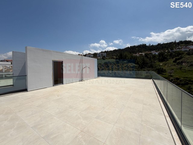 DENİZE 300M: 210M² GENİŞ TERASLI LÜKS PENTHOUSE