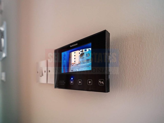 Girne Merkezde Hazır Modern Penthouse - Fotoğraf 1