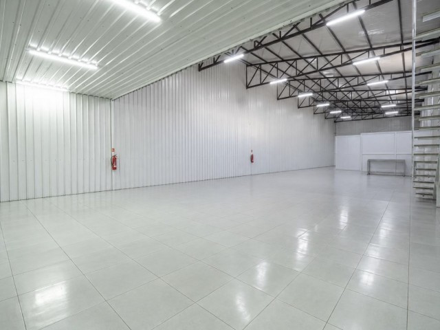 Lefkoşa / Alayköy Sanayisinde 500 m² Kapalı Alana Sahip Depo Satışta