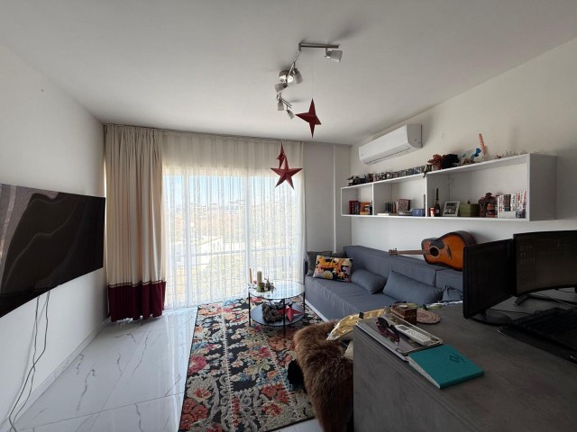 Lapta’da Satılık 2+1 Daire – Dağ Manzaralı, Full Eşyalı - Fotoğraf 2