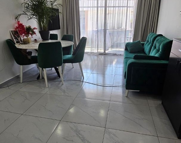 Alsancak Belediye Bölgesinde Satılık 2+1 Daire - Fotoğraf 3
