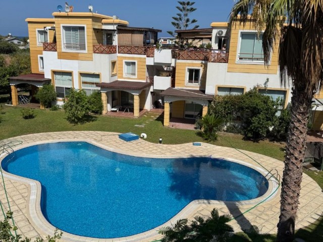 🏡 Alsancak Camelot Plajı bölgesinde satılık 1+1 daire! - Fotoğraf 3