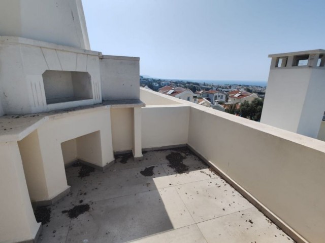 Girne Alsancak bölgesinde ikiz villa - Fotoğraf 1