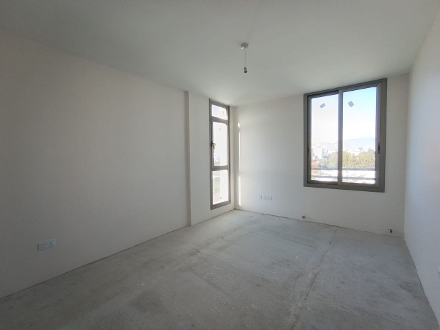 Lefkoşa Yenikent'te 3+1 Köşe Villa. - Fotoğraf 2