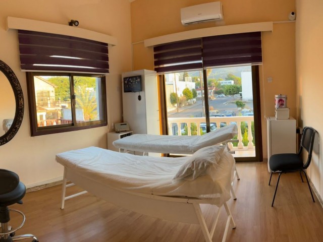 Girne-Karaoğlanoğlu Bölgesinde Deniz Tarafında Satılık Ticari Villa! (DAİRE VE ARAÇ TAKASINA AÇIK!) - Fotoğraf 2