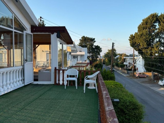 Girne-Karaoğlanoğlu Bölgesinde Deniz Tarafında Satılık Ticari Villa! (DAİRE VE ARAÇ TAKASINA AÇIK!) - Fotoğraf 3