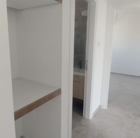 Lefkoşa Küçük Kaymaklıda Taşınmaya Hazır Geniş Balkonlu Lüks Ensuid Penthouse. - Fotoğraf 2