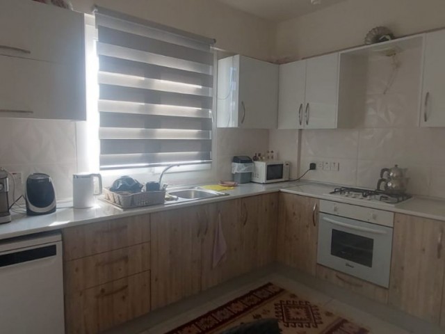 LEFKOŞA HAMİTKÖY'DE FULL EŞYALI SATILIK 2+1 DAİRE.