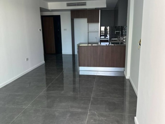 Grand Sapphire! 4. Kat. Düşük Katlı Blok. 12 M2 Balkon, Havuzlar Manzaralı 2+1. Vergiler ve Devir Ücreti Dahil 195.000 GBP! - Fotoğraf 1