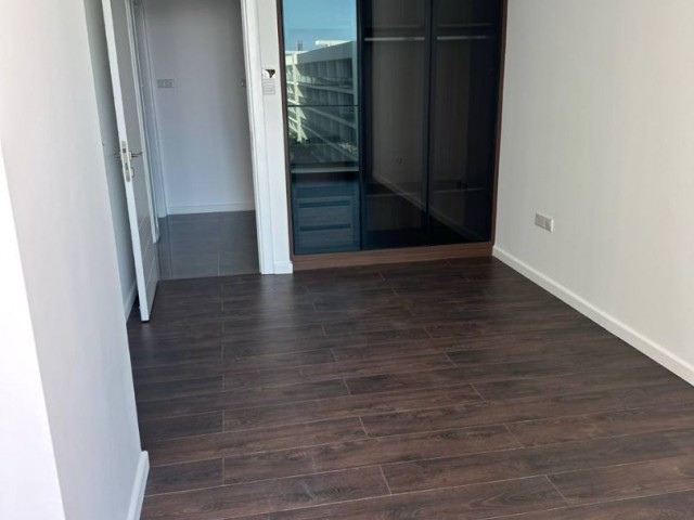 Grand Sapphire! 4. Kat. Düşük Katlı Blok. 12 M2 Balkon, Havuzlar Manzaralı 2+1. Vergiler ve Devir Ücreti Dahil 195.000 GBP! - Fotoğraf 3