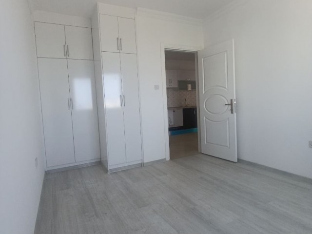 Girne Alsancak'ta Doğayla İç İçe, Eşyasız 2+1 Daire Satılık!