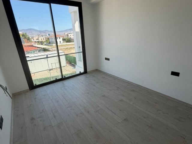 Lefkoşa/Metehan Bölgesinde Satılık Sıfır Ultra Lüks 2+1 Geniş Teraslı Daire! Trafo Hediyemizdir! Şehit Çocuğu Koçan! KKTC Devleti Garantili Tapu! - Fotoğraf 1