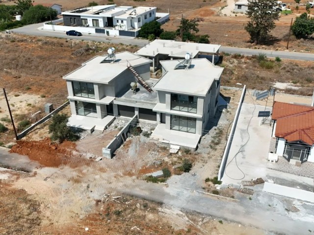 Gazimağusa/Yeniboğaziçi Bölgesinde 3 Yatak Odalı Aralık 2026 Teslim Bahçeli Müstakil Villa - Fotoğraf 2