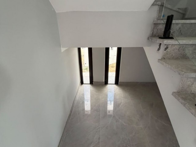 Lefkoşa/Gönyeli Bölgesinde Yalnızca 1 Ay Sonra Teslim Müstakil Bahçeli Villa. 3 Yatak Odalı TÜRK KOÇANLI Bu Villamız Fiyat Performansın Hayallerde Değil Yaşam Bulmuş Hali! - Fotoğraf 3