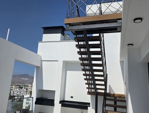 Lefkoşa/Dereboyunda Satılık Lüks Sıfır 2+1 Penthouse! Bölgenin En İyisi, En Konforlusu ve En Şık Tasarımı İle! Bölgede Tek Olmak İsteyenlerin Tercihi! - Fotoğraf 3